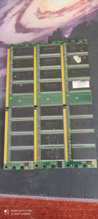 RAM DDR4 1Gb per stick