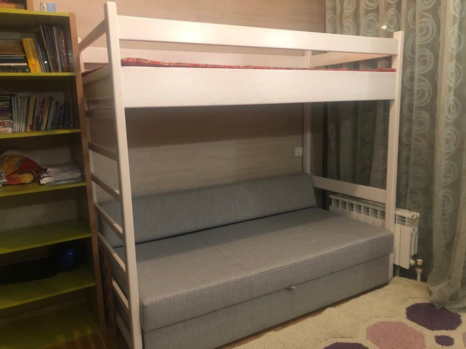 Продаю диван двухъярусный