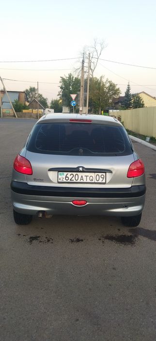 Продам Peugeot 206,АКПП.