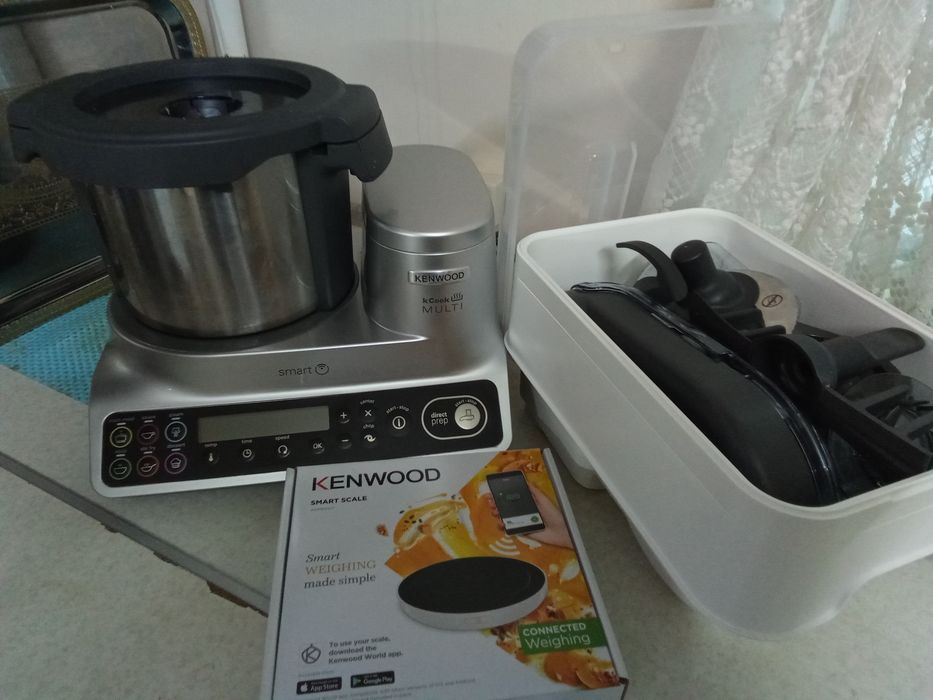 Кухонный комбайн Kenwood