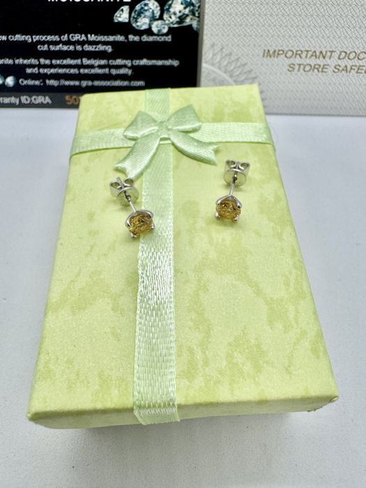 Сребърни обеци с мойсанит (Диамант) 1 карат