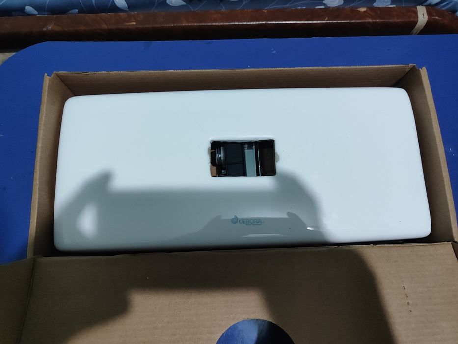 Продаются крышки от унитаза в идеальном состоянии новые