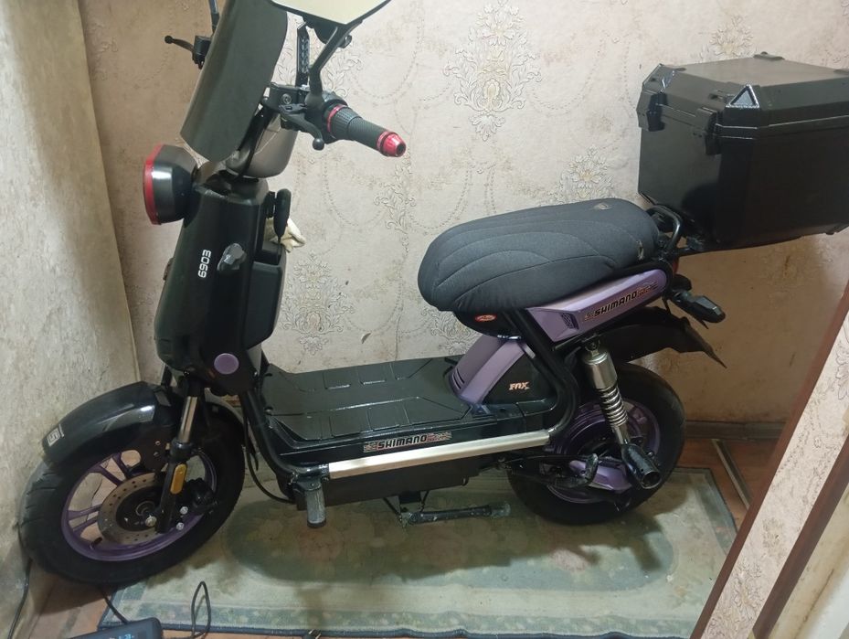 Электраскутер новый