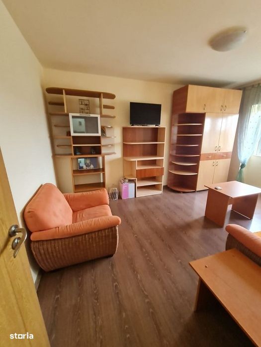 Apartament cu 3 camere - Centru  - Bld. Independentei
