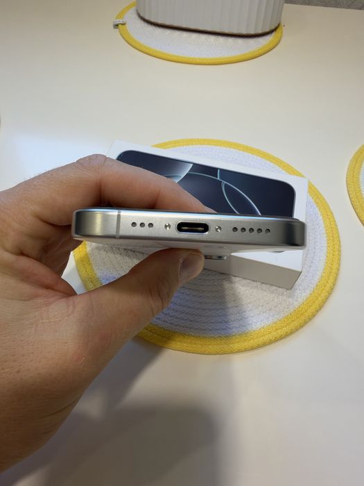 iPhone 16pro 256 сим+есим