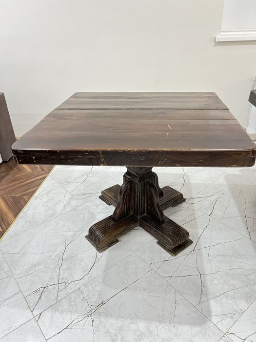 Продам 2 стола (деревянные)