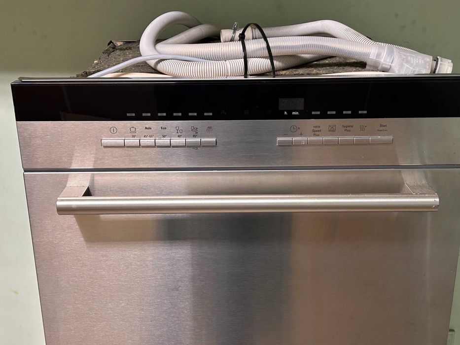 Компактна съдомиялна за вграждане Siemens iQ500 (SC76M541EU), гаранция