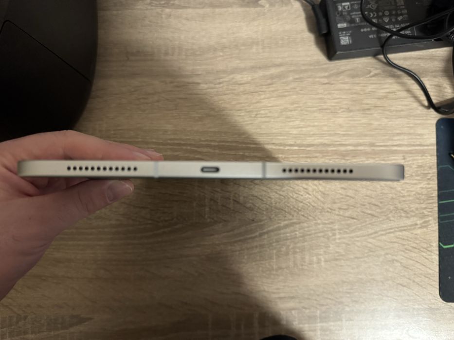 iPad 11 (2025) | 128GB | Cellular (5G) | Сив | + Подаръци