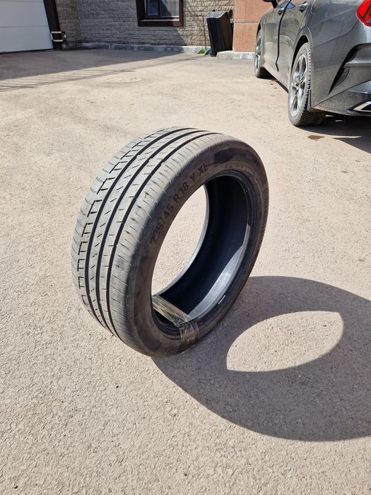 Летние шины 235/45/18