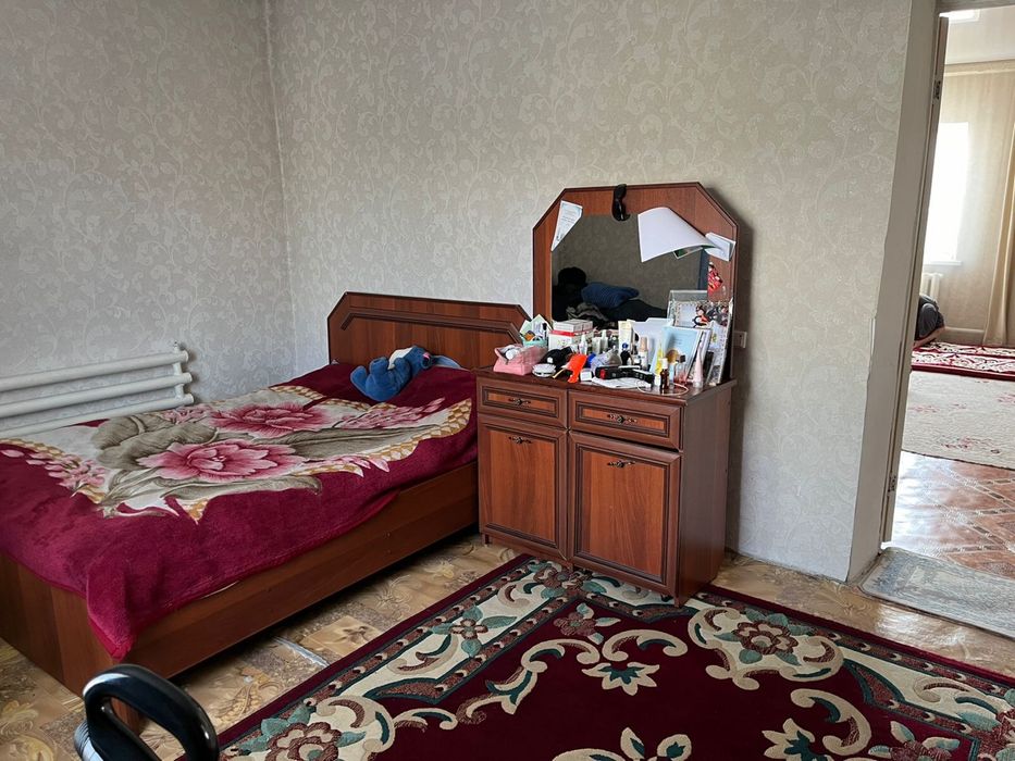 Продам спальный гарнитур срочно