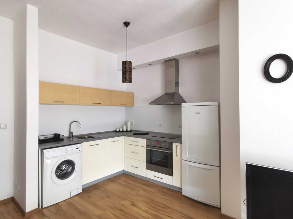 Дава се под наем Едностаен апартамент в София, Младост 4 - 42 кв.м за 144633.45 € - Снимка #4