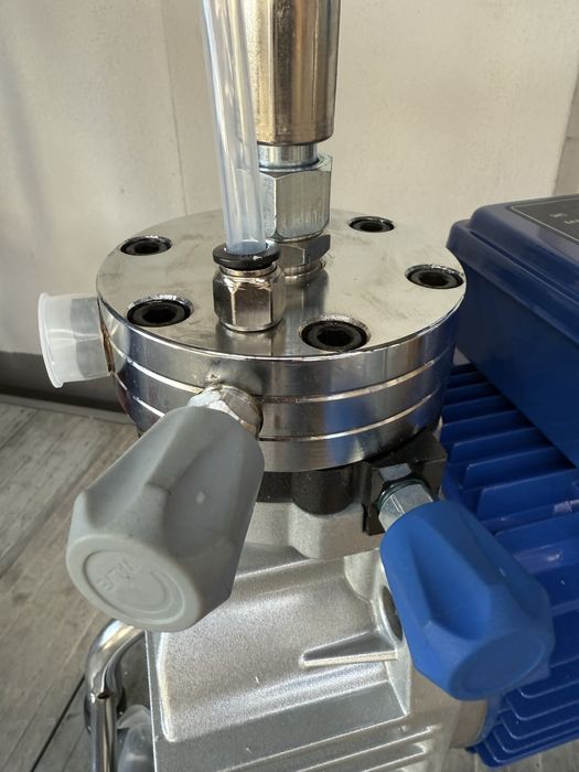 Pompa vopsit zugravit varuit airless 220v 4,9kw pistol furtun diuza