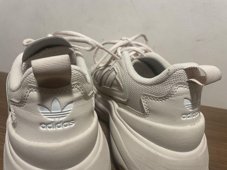 Adidas Ozgaia 2024