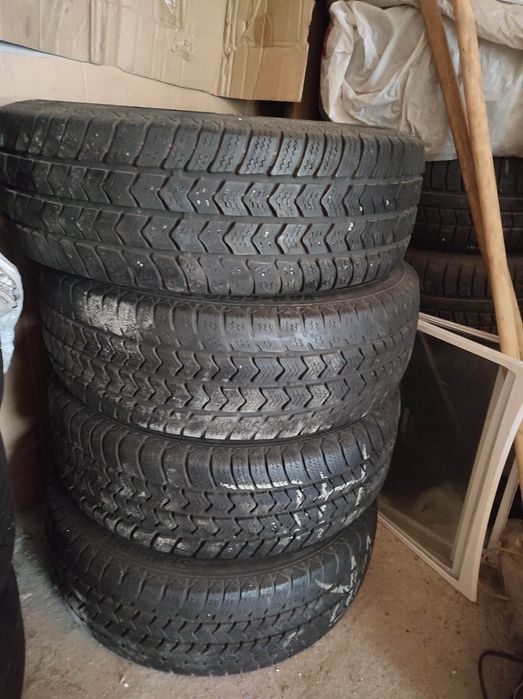 Roti T5 - T6 cu cauciucuri 205/65/16C