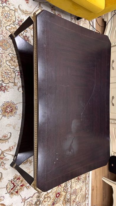 Продам журнальный стол