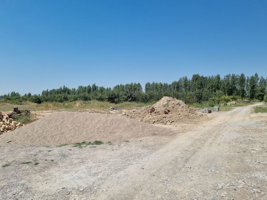 Сотилади ховли Ер 4та хона коробка. Заннги ота