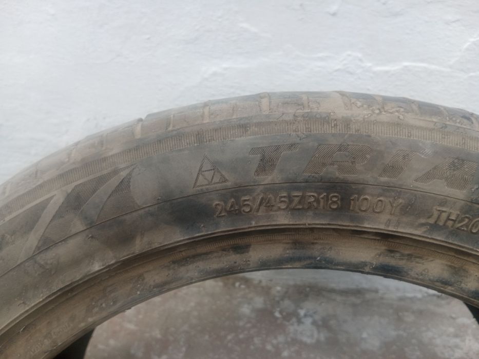 Б/у Шина  R18 245