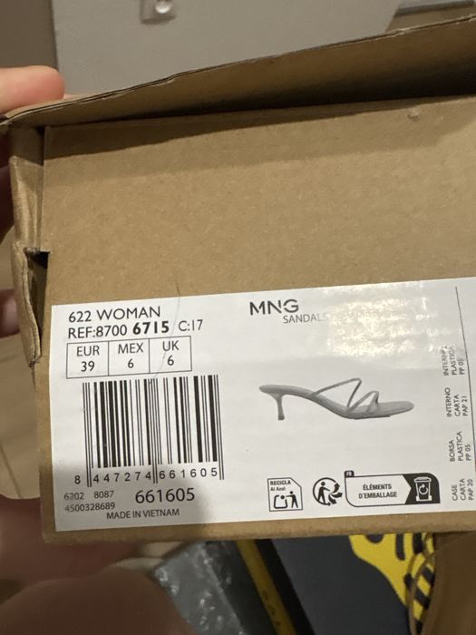 Босоножки  MNG 38 размер