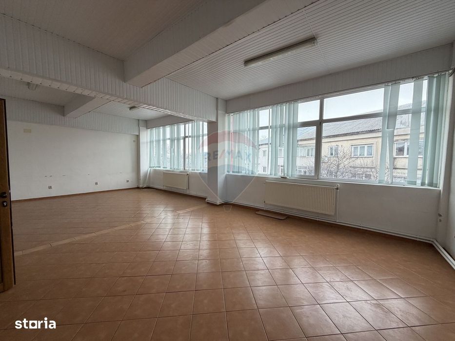 Spațiu comercial 1200mp zona Teatru