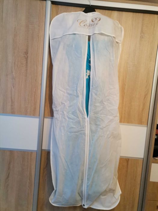 Бална Рокля / веднъж облечена / -  200 лв