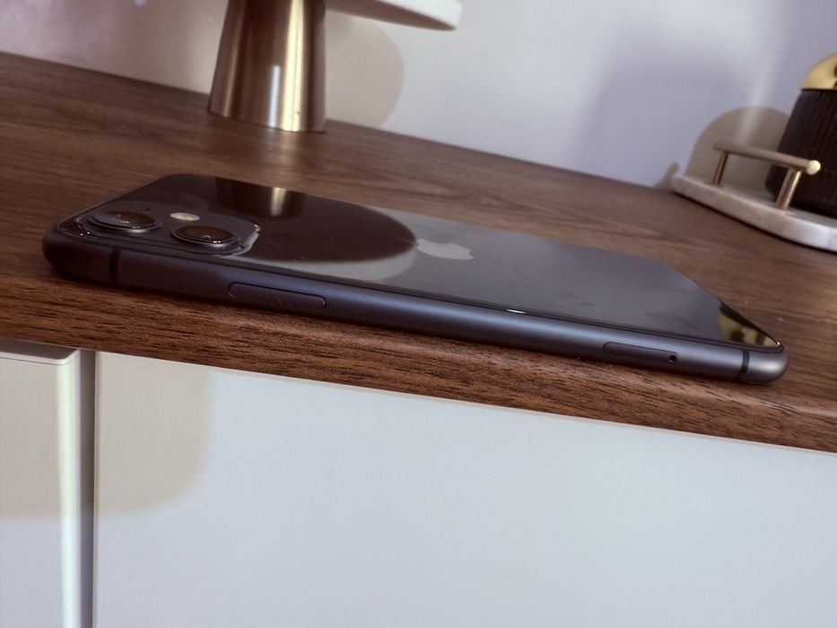 iphone 11 64gb nou fara urme de uzura baterie 100%