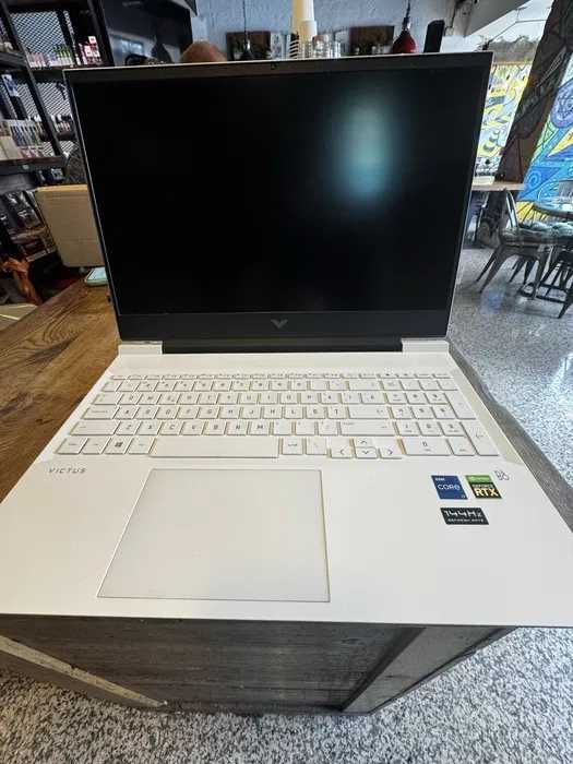 Laptop Gaming HP Victus 16 – i7-11800H | RTX 3060 | 32GB RAM | 1TB SSD