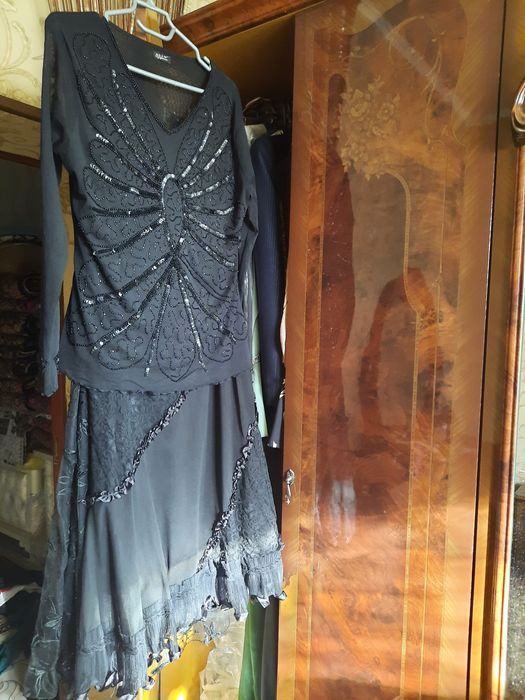 Одежда на выход.СРОЧНО