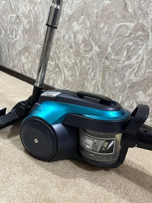 Пылесос в отличном состоянии Поларис