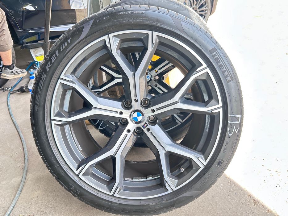 Диски с резиной Pirelli 275/40 R21