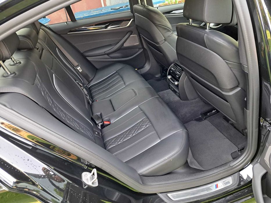 BMW M550i, Xdrive 2021