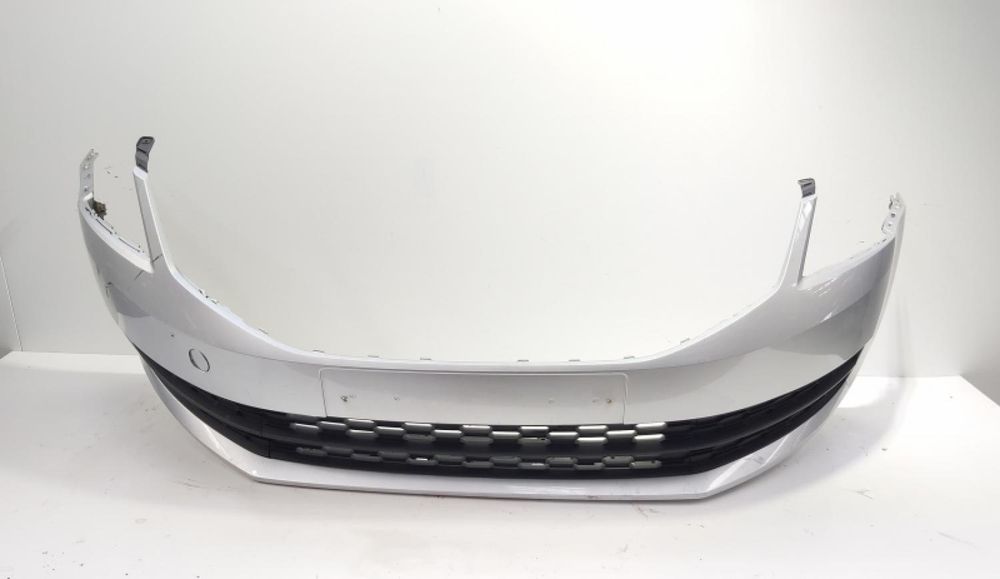 Bara fata cu grile, Skoda Octavia 3 (5E3) facelift Piesa originala