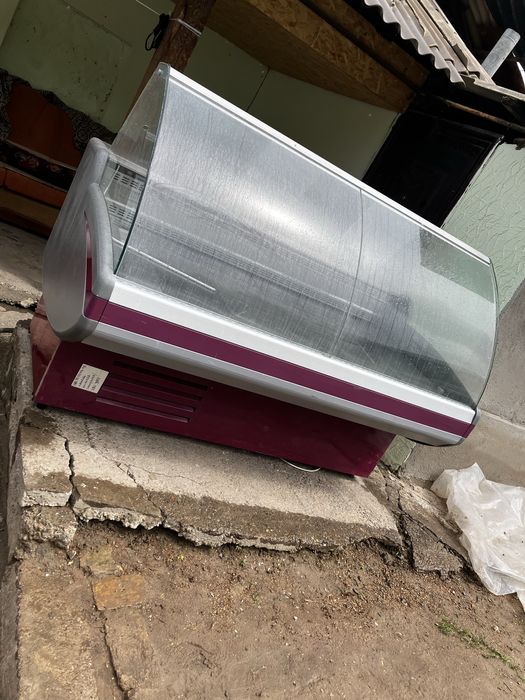 Ветринный холодильник