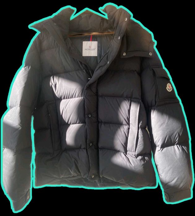 Moncler Maya 70 Hooded Short Down Jacket
