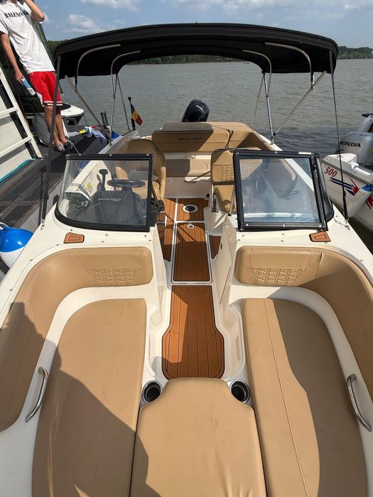 Barca bayliner  vr5