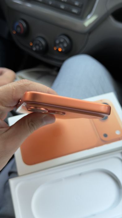 iPhone 17 Pro Max Orange 256GB 93%