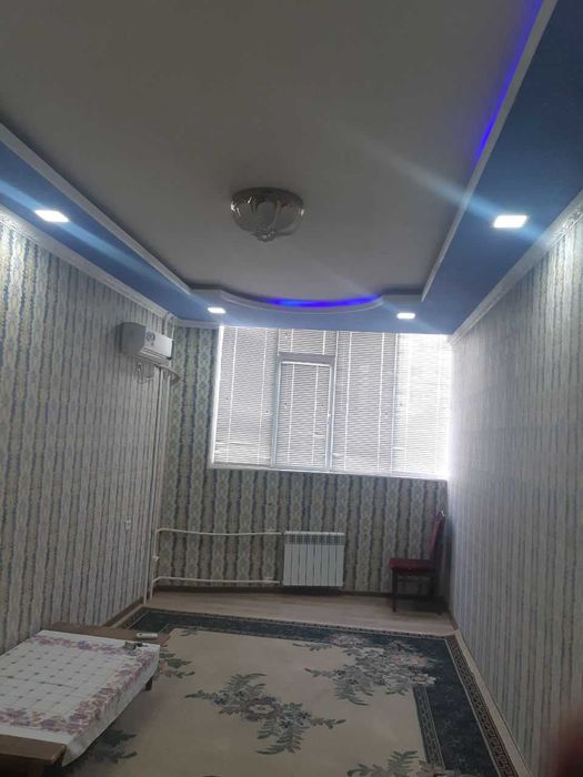 Шухрат кафе ёнида 1-хона 2-хона қилинган кв ижарага берилади 1-қават