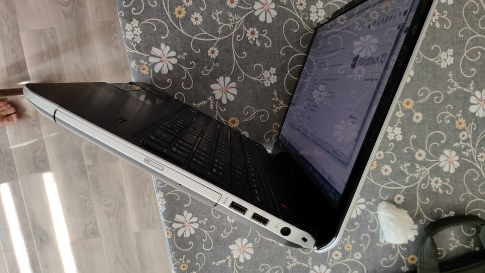 Продаю ноутбук в хорошем состоянии