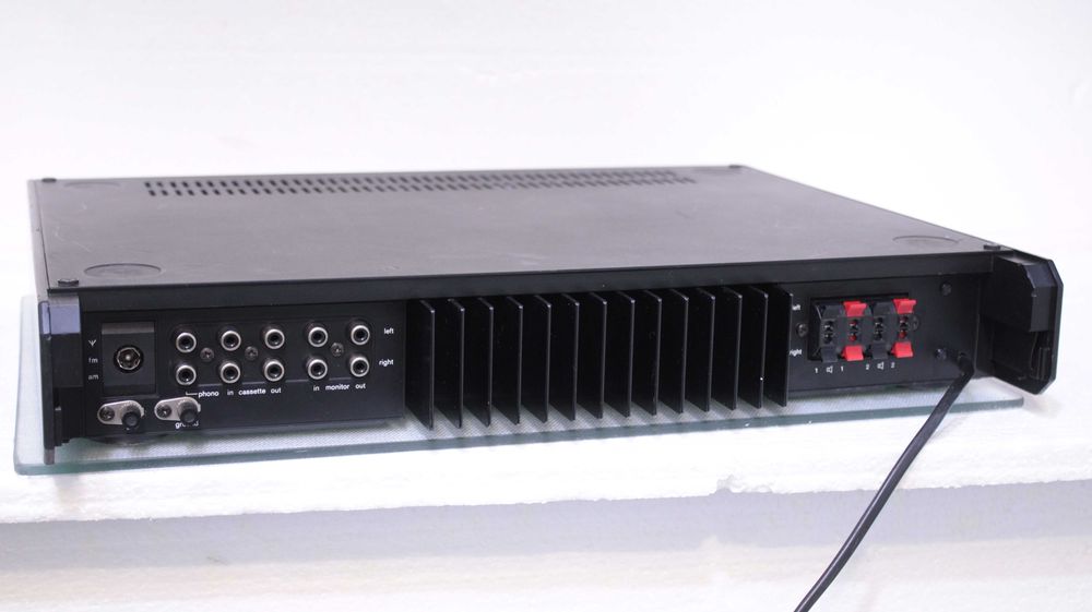 Amplituner Braun R1 Atelier, 2x50W, Tuner FM/MW, Hi-Fi Retro