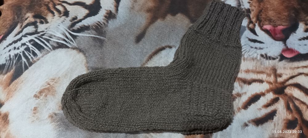 Продаю вязаные носки ручной работы