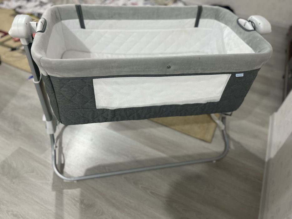 Продам детскую кроватку