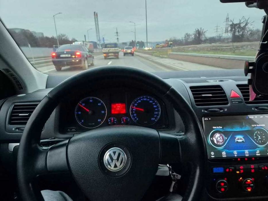 Volkswagen Jetta 2.0 TDI 170 CP