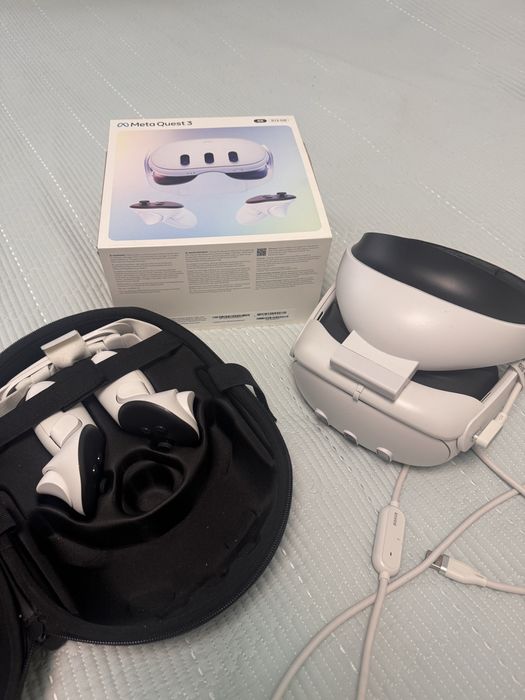 Meta Quest 3  - очки виртуальной реальности