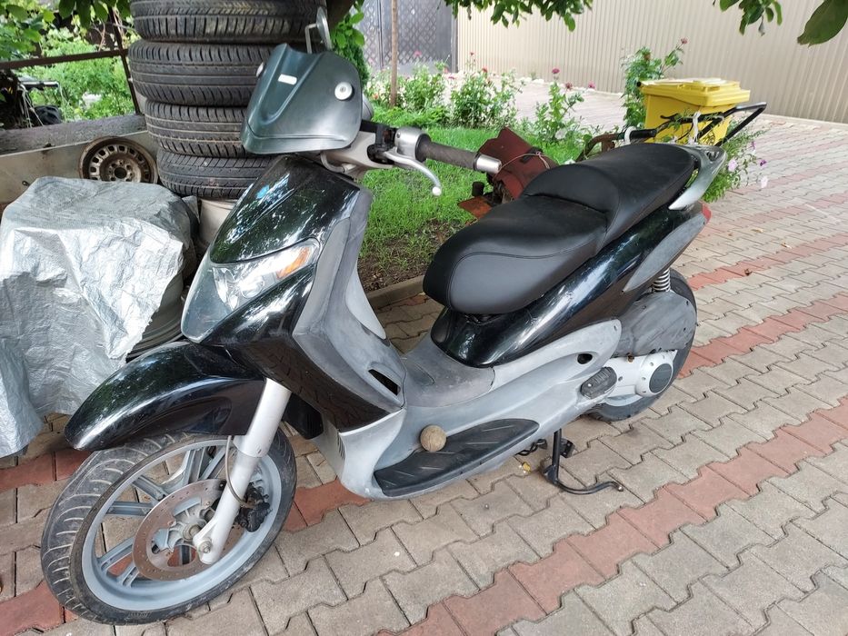 Vind  scuter  Piaggio