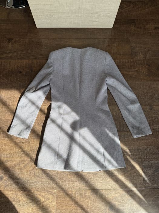 Дамско палто ZARA тъмно синьо с бяло