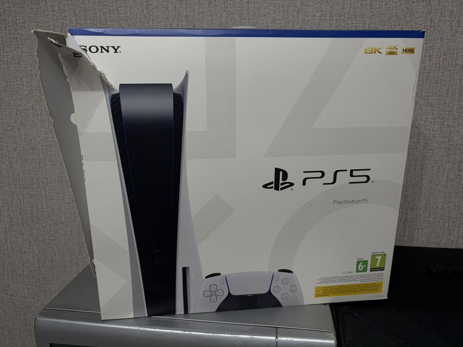 Продаю игровую консоль PS 5