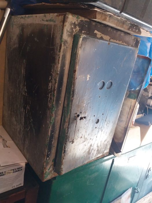 Продам гаражную мебель