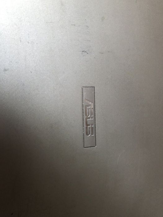 Leptop asus functional
