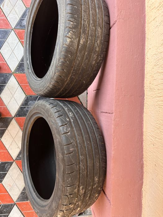 Летние шины 235/45 R17 комплеткт