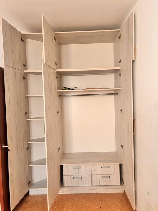 Шкаф для одежды бу