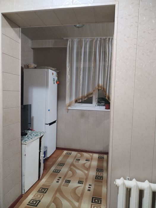 Продаётся 3комнатная квартира , 4этаж,9микрорайон по середине,не торце